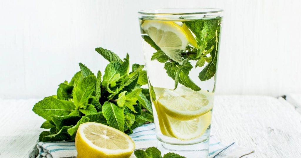 cucumber lemon detox water