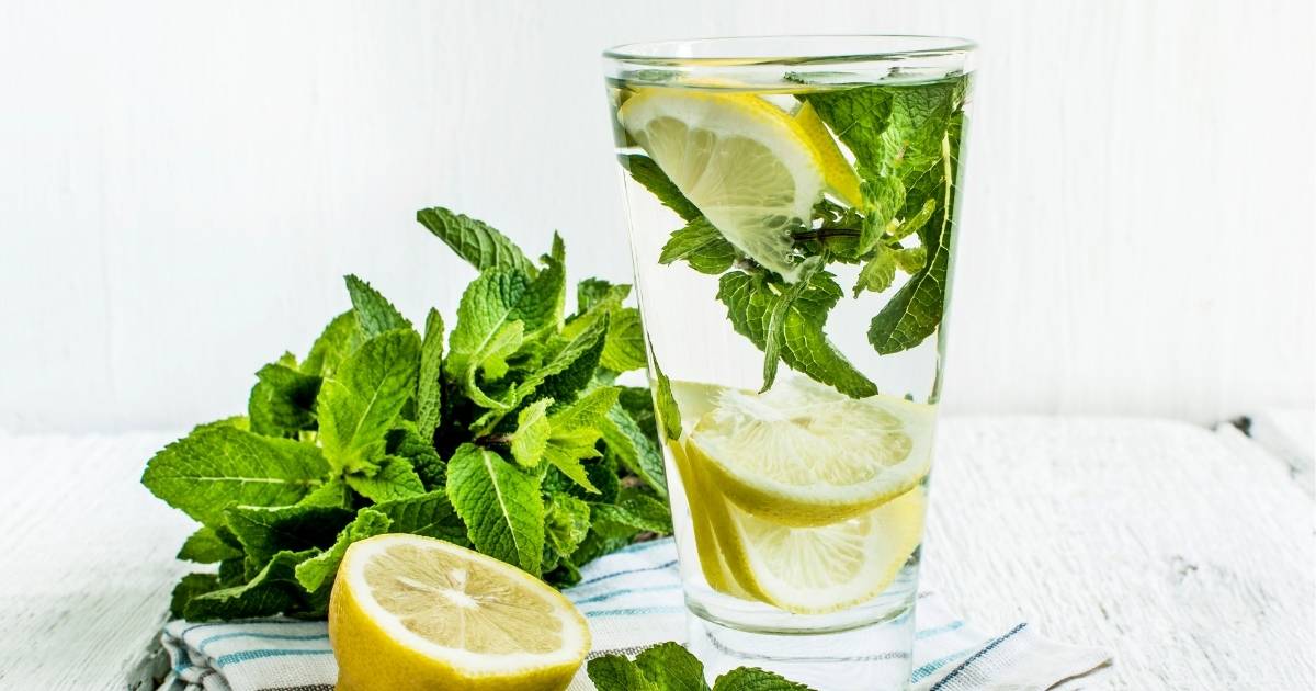 cucumber lemon detox water